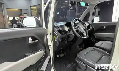 Kia Ray 2023 1.0 Автомат в Москве № 1128513, миниатюра 11