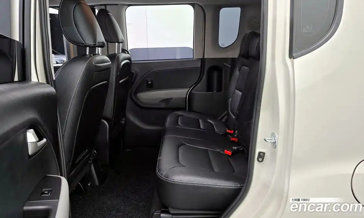 Kia Ray 2023 1.0 Автомат в Москве № 1128513, фото 12