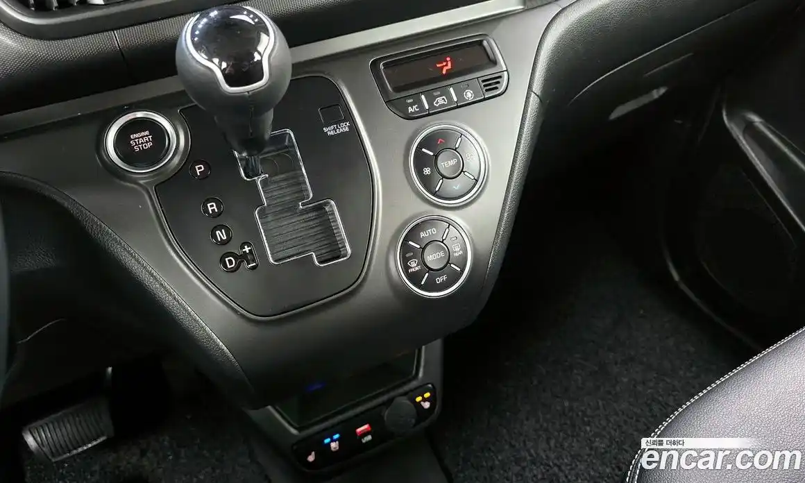 Kia Ray 2023 1.0 Автомат в Москве № 1128513, фото 9