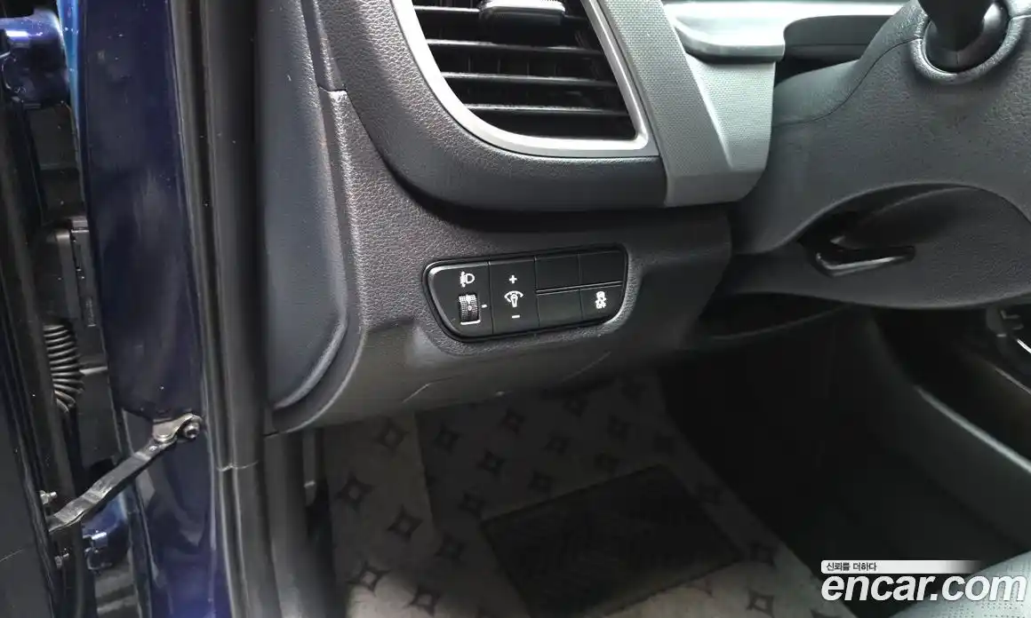 Kia Seltos 2024 1.6 гидро в Москве № 1128547, фото 15