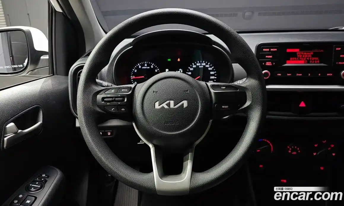 Kia Morning 2022 1.0 Автомат в Москве № 1128565, фото 13