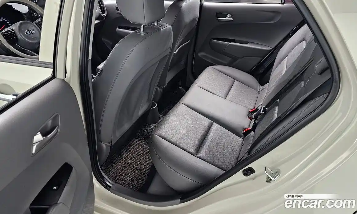 Kia Morning 2021 1.0 Автомат в Москве № 1128598, фото 12