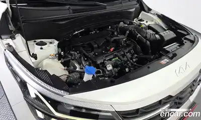 Kia Seltos 2023 1.6 гидро в Москве № 1128808, миниатюра 5