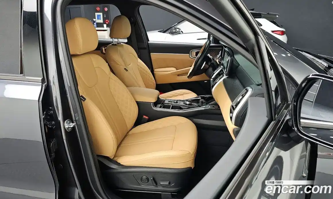 Kia Sorento 2022 1.6 Автомат в Москве № 1129030, фото 9