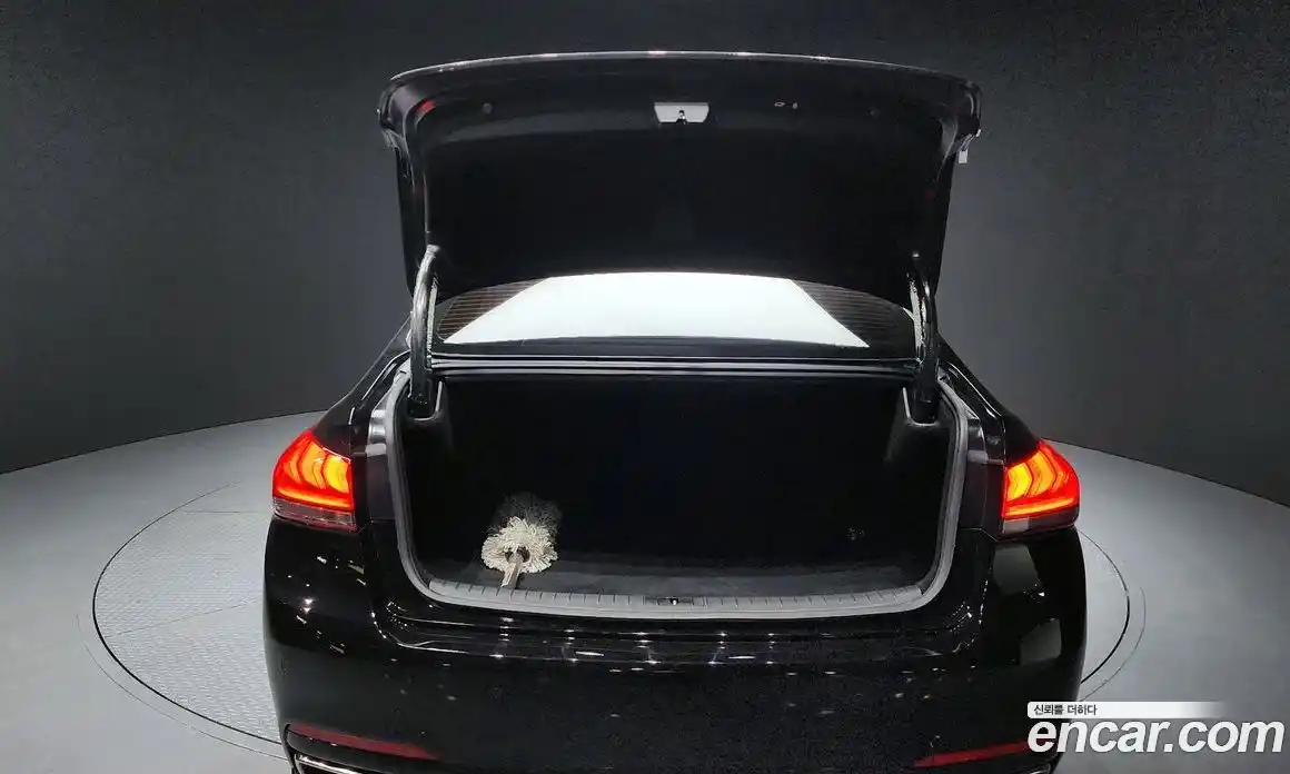 Genesis G80 2018 3.3 Автомат в Москве № 1129204, фото 20