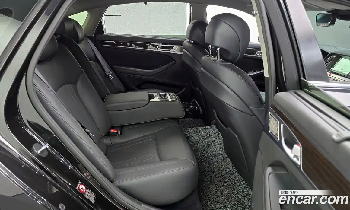 Genesis G80 2018 3.3 Автомат в Москве № 1129346, фото 12