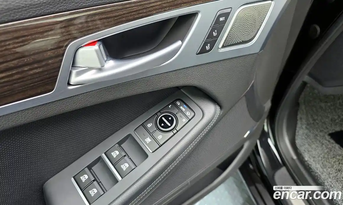 Genesis G80 2018 3.3 Автомат в Москве № 1129346, фото 13