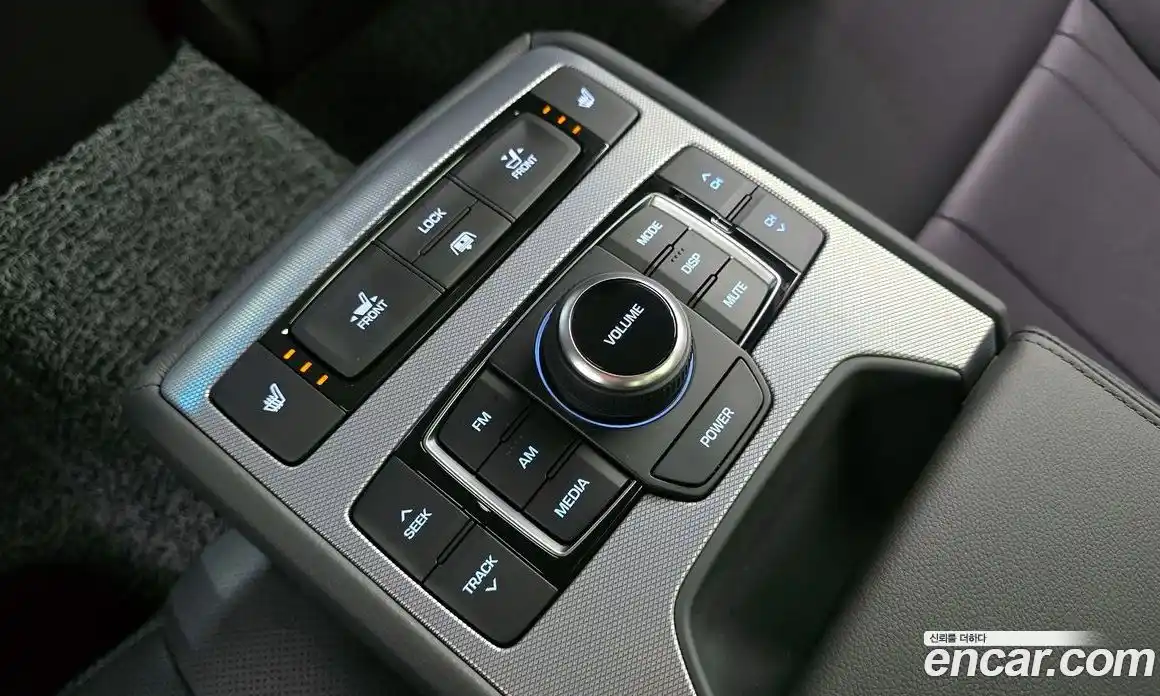 Genesis G80 2018 3.3 Автомат в Москве № 1129346, фото 18