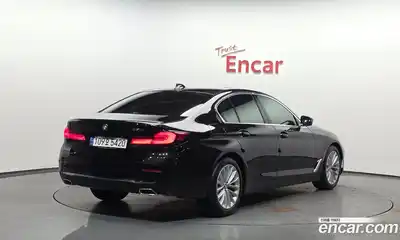 BMW 5-Series, 2023