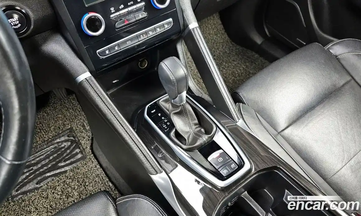 Renault QM6 2016 2.0 гидро в Москве № 1131370, фото 9