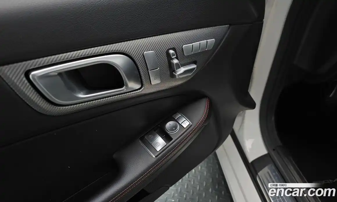 Mercedes-Benz SLC-Class 2017 2.0 гидро в Москве № 1131745, фото 17