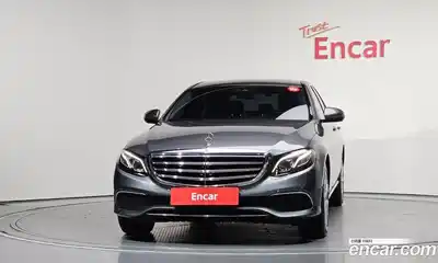 Mercedes-Benz E-Class 2019 1.9 гидро, миниатюра 3
