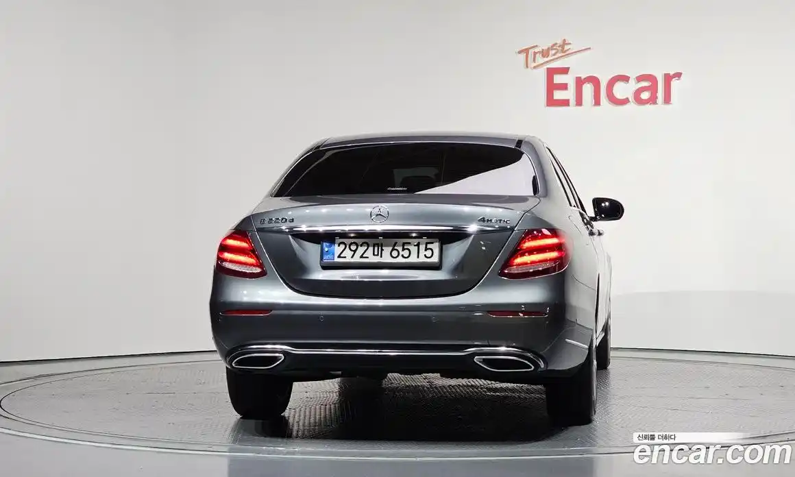 Mercedes-Benz E-Class 2019 1.9 гидро, фото 4