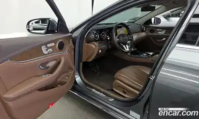 Mercedes-Benz E-Class 2019 1.9 гидро, миниатюра 10