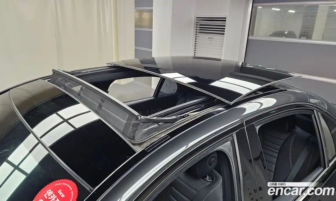 Mercedes-Benz E-Class 2023 2.0 гидро, фото 19
