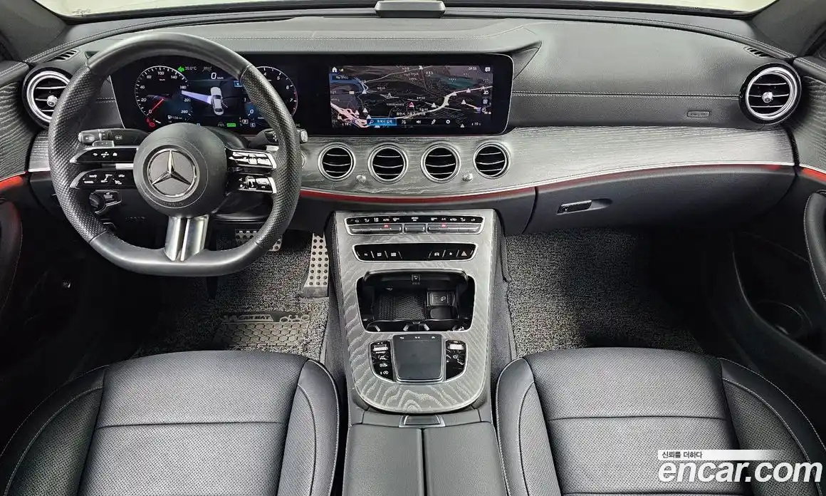 Mercedes-Benz E-Class 2023 2.0 гидро, фото 7