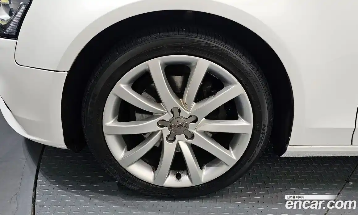Audi A4 2015 2.0 гидро в Москве № 1132225, фото 5