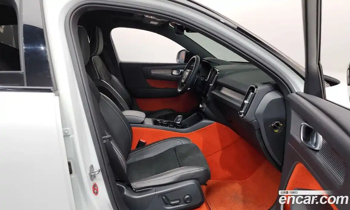 Volvo XC40 2018 2.0 гидро в Москве № 1132719, фото 11