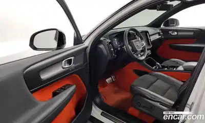 Volvo XC40 2018 2.0 гидро в Москве № 1132719, миниатюра 10