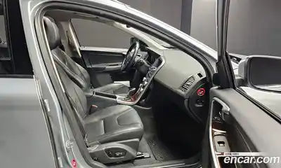 Volvo XC60 2014 2.4 гидро в Москве № 1133054, миниатюра 11