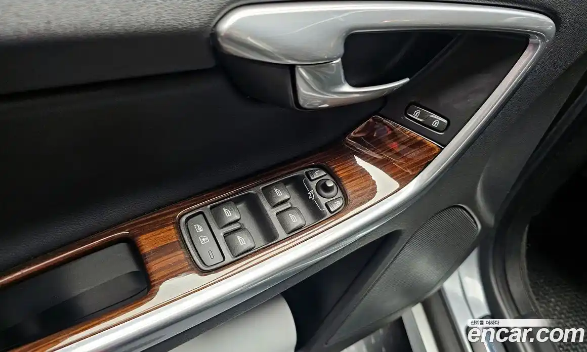 Volvo XC60 2014 2.4 гидро в Москве № 1133054, фото 18