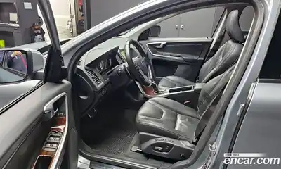 Volvo XC60 2014 2.4 гидро в Москве № 1133054, миниатюра 10