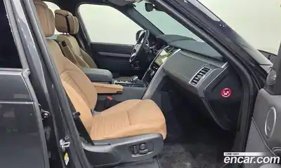 Land Rover Discovery 2024 3.0 гидро в Москве № 1135928, миниатюра 3