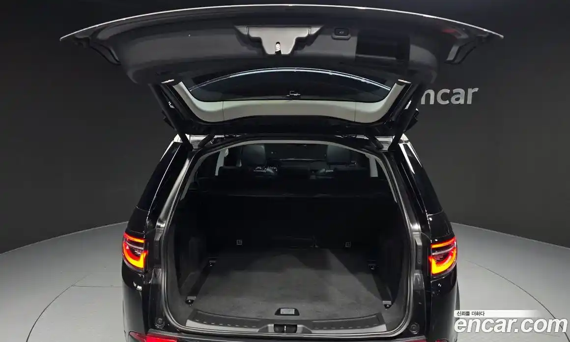 Land Rover Discovery Sport 2020 2.0 гидро в Москве № 1136631, фото 20