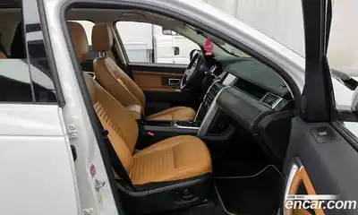 Land Rover Discovery Sport 2018 2.0 гидро в Москве № 1137581, миниатюра 11