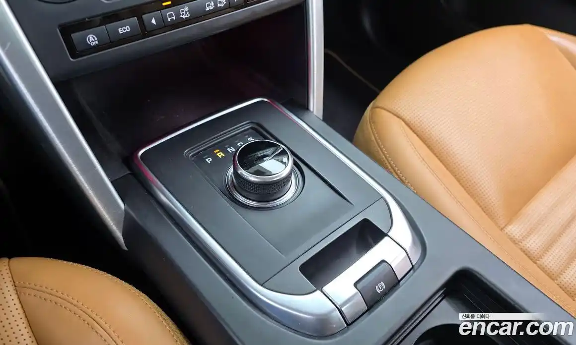 Land Rover Discovery Sport 2018 2.0 гидро в Москве № 1137581, фото 9
