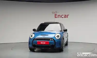 Mini Cooper 2024 2.0 гидро в Москве № 1137837, миниатюра 3