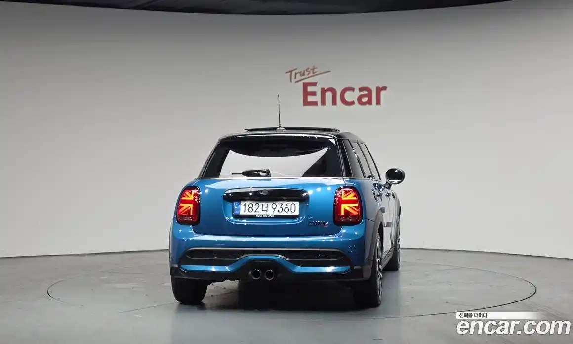 Mini Cooper 2024 2.0 гидро в Москве № 1137837, фото 4