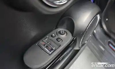 Mini Cooper 2019 2.0 гидро в Москве № 1137977, миниатюра 11