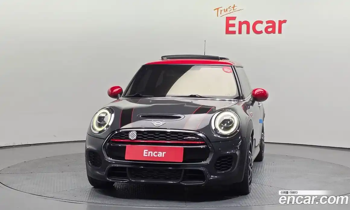 Mini Cooper 2019 2.0 гидро в Москве № 1137977, фото 3