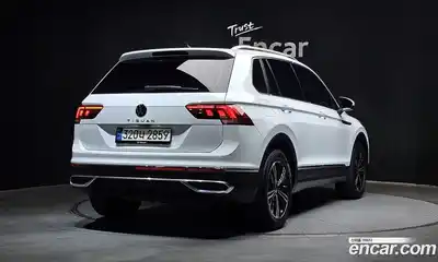 Volkswagen Tiguan 2022 2.0 гидро в Москве № 1138967, миниатюра 2