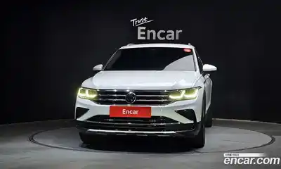 Volkswagen Tiguan 2022 2.0 гидро в Москве № 1138967, миниатюра 3