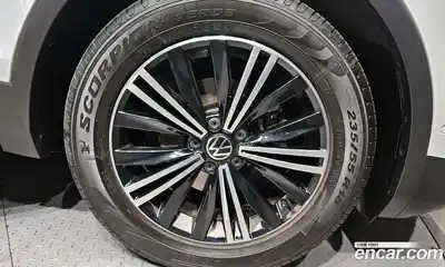 Volkswagen Tiguan 2022 2.0 гидро в Москве № 1138967, миниатюра 5