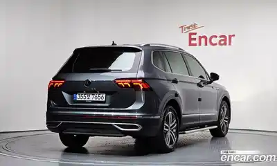 Volkswagen Tiguan 2023 2.0 гидро в Москве № 1138977, миниатюра 2