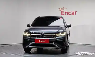 Volkswagen Tiguan 2023 2.0 гидро в Москве № 1138977, миниатюра 3