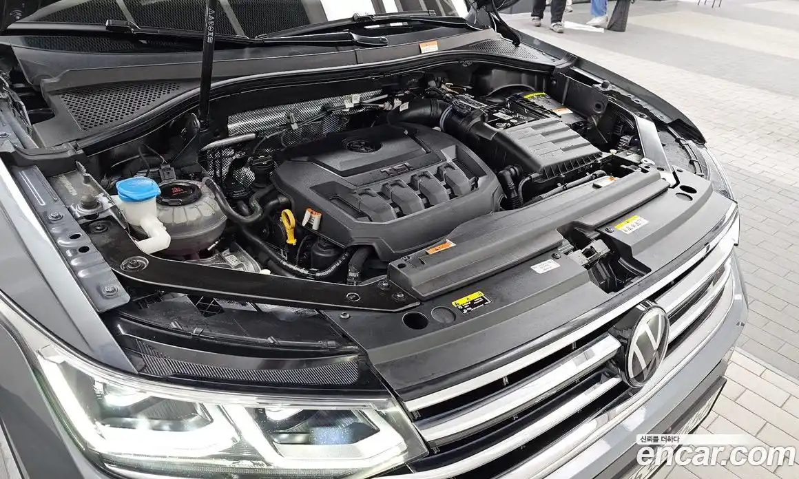 Volkswagen Tiguan 2023 2.0 гидро в Москве № 1138977, фото 6