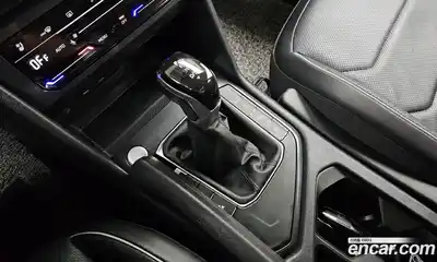 Volkswagen Tiguan 2023 2.0 гидро в Москве № 1138977, миниатюра 9