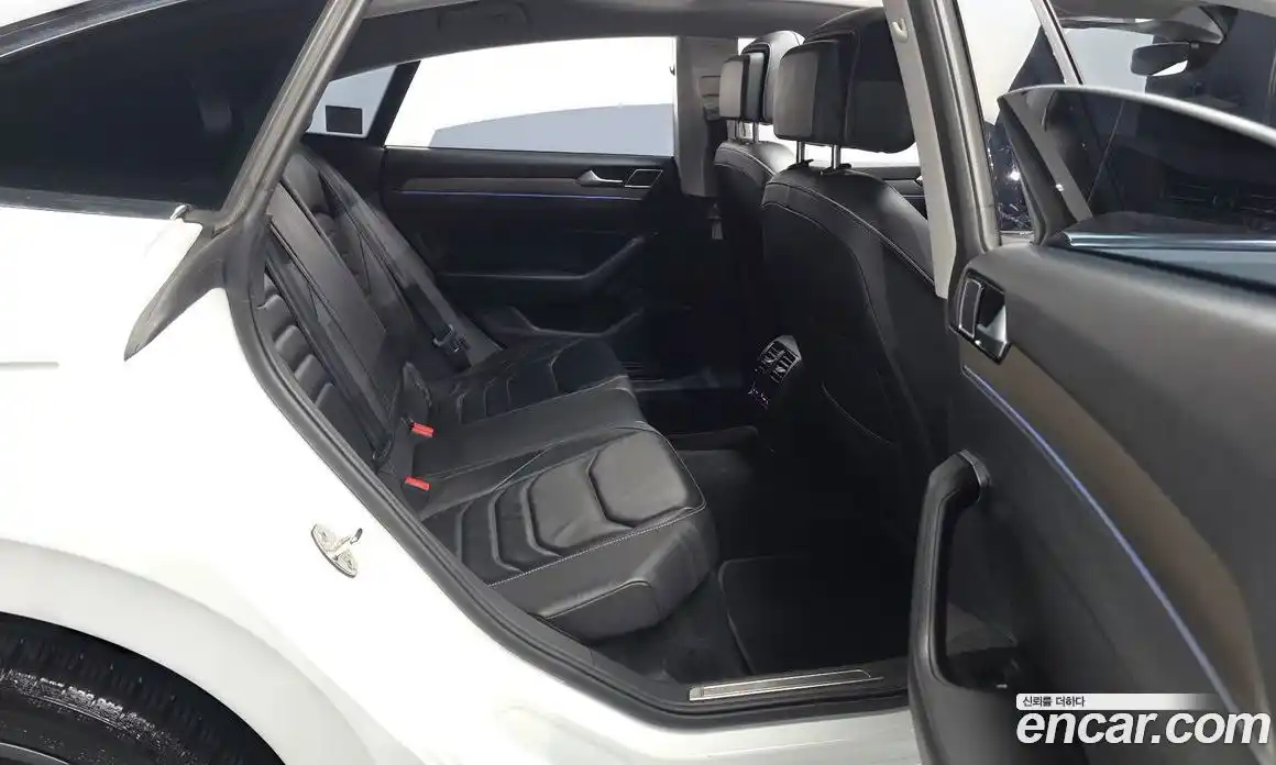 Volkswagen Arteon 2020 2.0 гидро в Москве № 1139114, фото 12