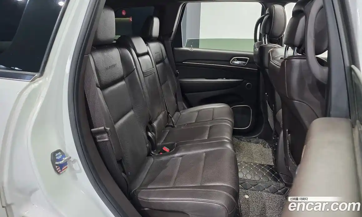 Jeep Cherokee 2017 3.0 гидро в Москве № 1139226, фото 12