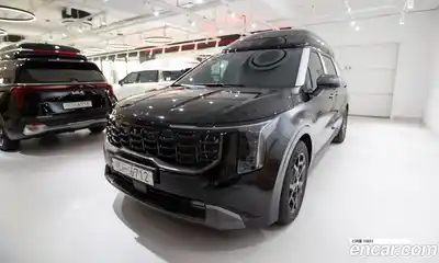 Kia Canival, 2025