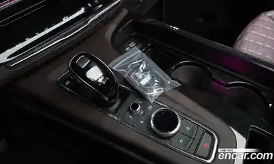 Cadillac Escalade 2022 6.2 гидро в Москве № 1139734, миниатюра 9