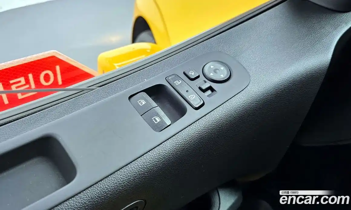 Hyundai Staria 2024 3.5 Автомат в Москве № 1141316, фото 17