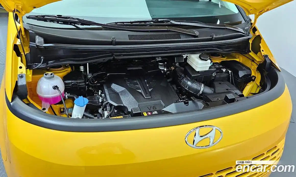 Hyundai Staria 2024 3.5 Автомат в Москве № 1141316, фото 6