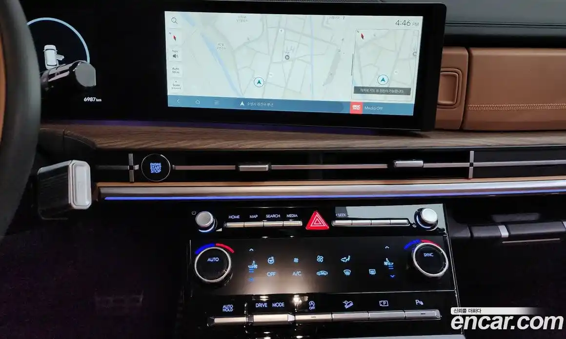 Hyundai Santa Fe 2024 2.5 Автомат в Москве № 1141395, фото 14