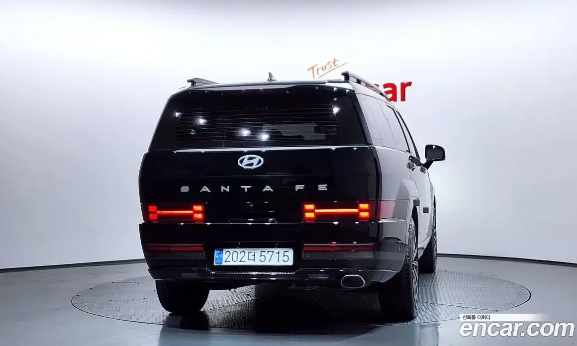 Hyundai Santa Fe 2024 2.5 Автомат в Москве № 1141395, фото 4