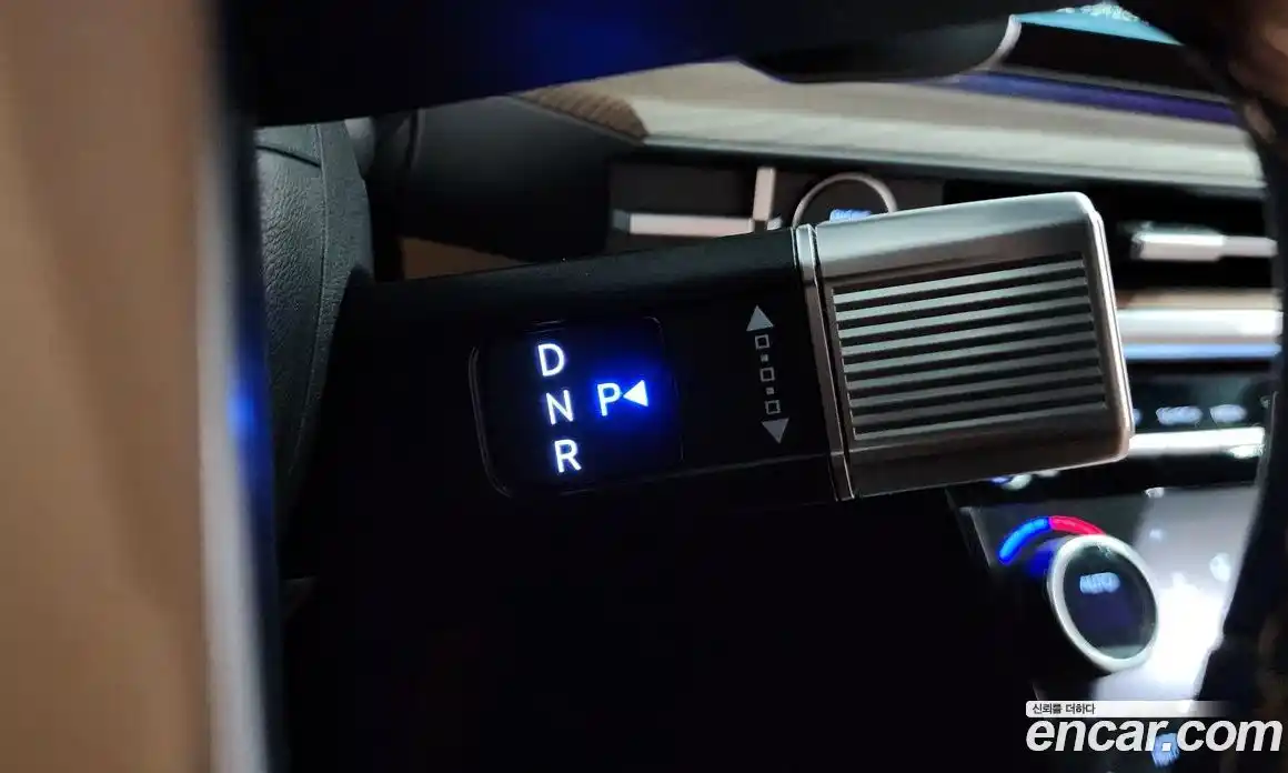 Hyundai Santa Fe 2024 2.5 Автомат в Москве № 1141395, фото 9